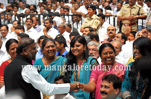 Ministers form Coastal Districts